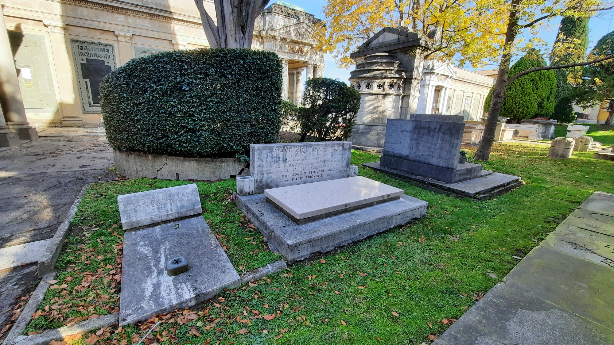 Maurizio Pincherle's tomb, Certosa Cemetery, Bologna -  (1).jpg